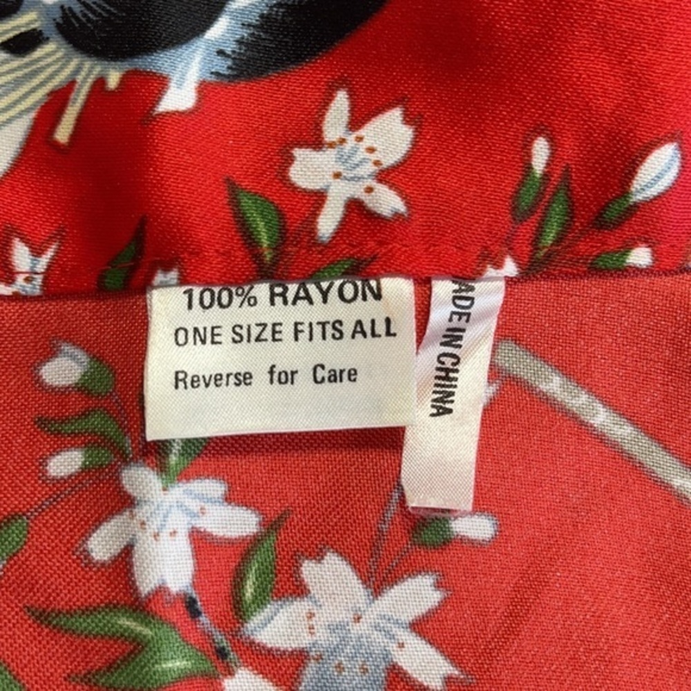 Kimono robe Rayon, red with flowers and wo… - Picture 7 of 8